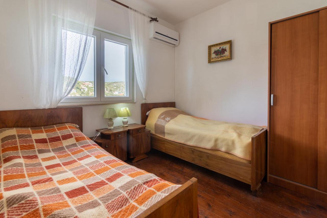 Apartments By The Sea Bobovisca Na Moru, Brac - 5682 Lozisce ภายนอก รูปภาพ